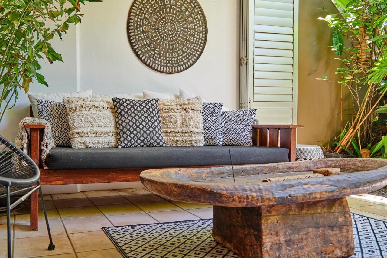 Julians Apartments Byron Bay Extérieur photo