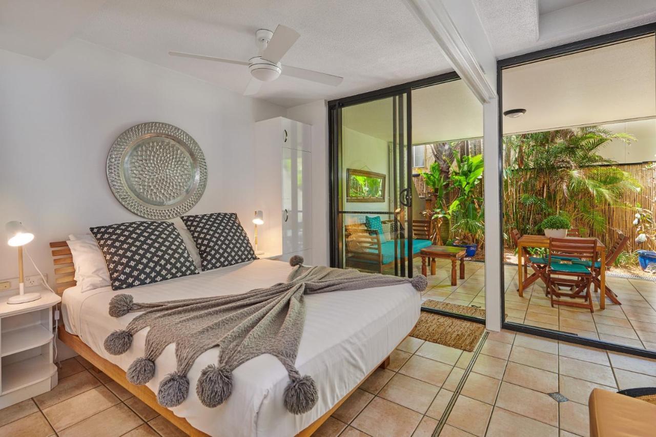 Julians Apartments Byron Bay Extérieur photo