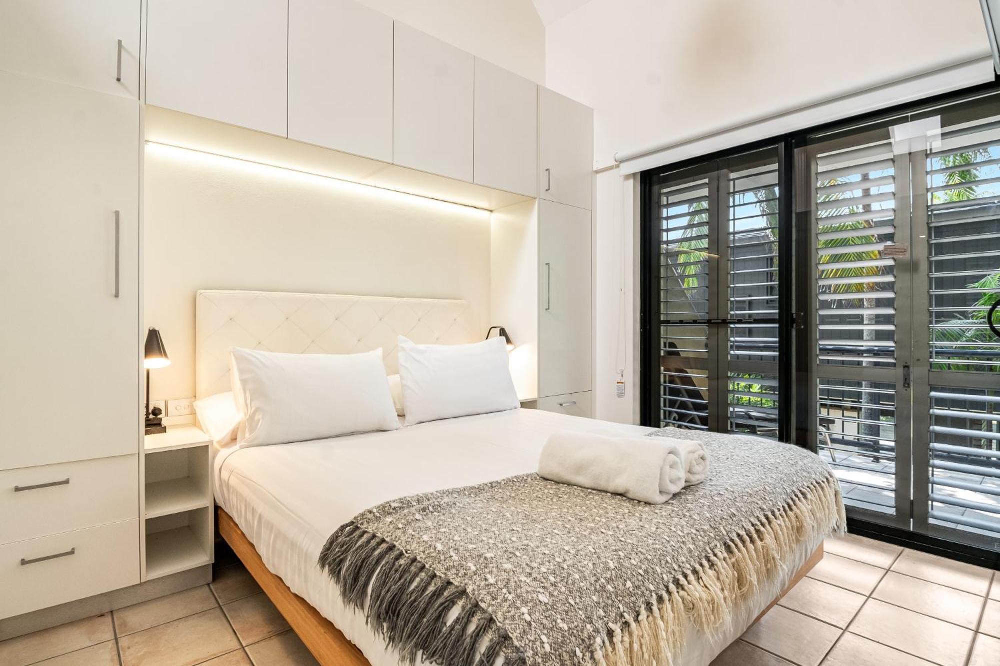 Julians Apartments Byron Bay Extérieur photo