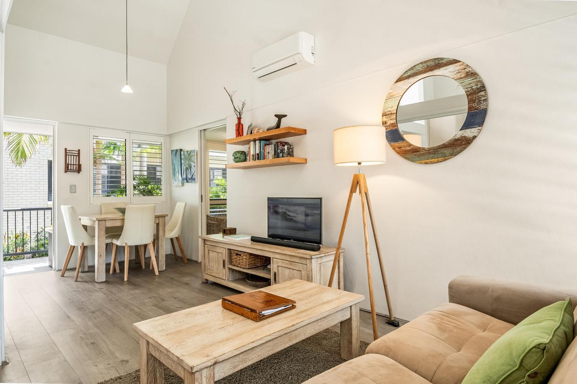Julians Apartments Byron Bay Extérieur photo