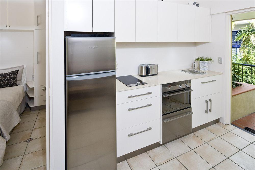 Julians Apartments Byron Bay Extérieur photo