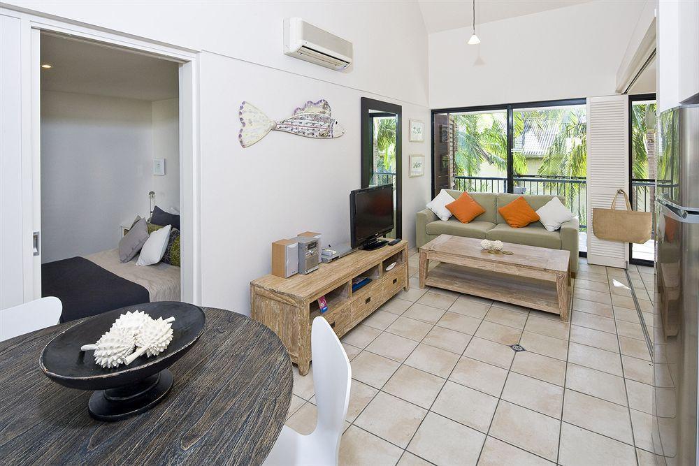 Julians Apartments Byron Bay Extérieur photo