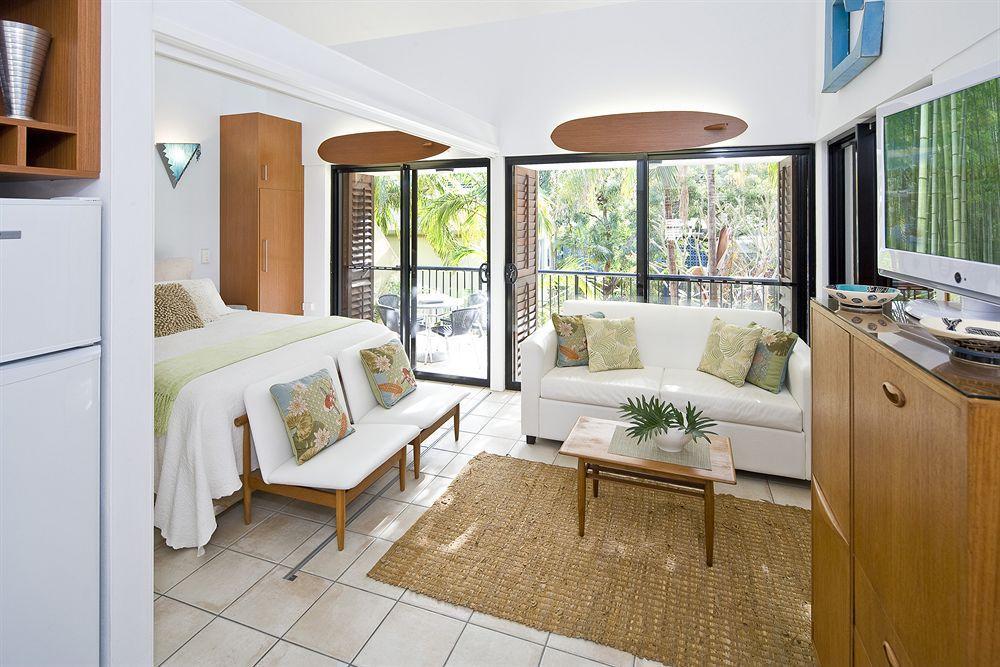 Julians Apartments Byron Bay Extérieur photo
