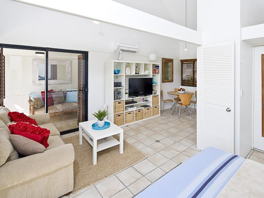 Julians Apartments Byron Bay Extérieur photo